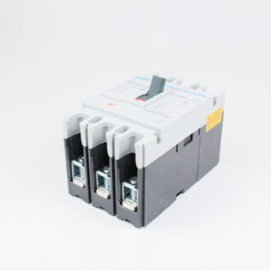Interruptor termomagnetico marca CHINT 160-250A