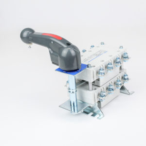Interruptor doble tiro marca CHINT