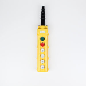 Botonera para grua 4 botones y ON/OFF marca CHINT
