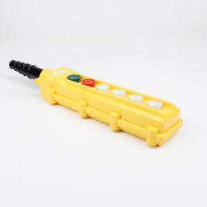 Botonera para grua 4 botones y ON/OFF marca CHINT