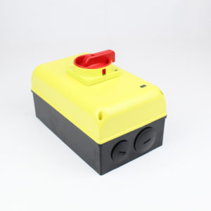Caja con interruptor de corriente
