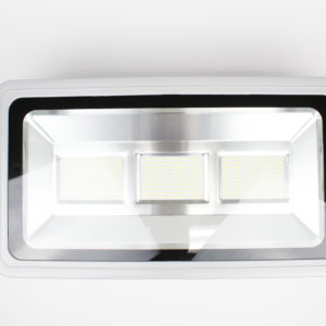 Reflector 300 watts 85-265 volts marca TECNOLED