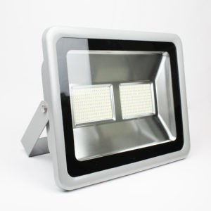 Reflector 200 watts 85-265 volts marca TECNOLED