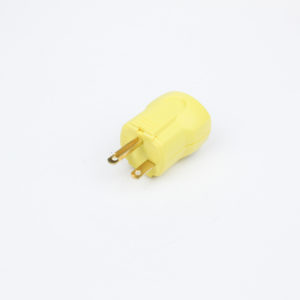 Clavija 15 amperes 250 volt 2 polos 3 hilos quickgrip amarillo